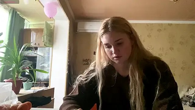 Malley_Saunds on StripChat