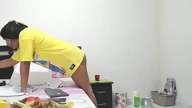 Freechat mara2020_69 on StripChat