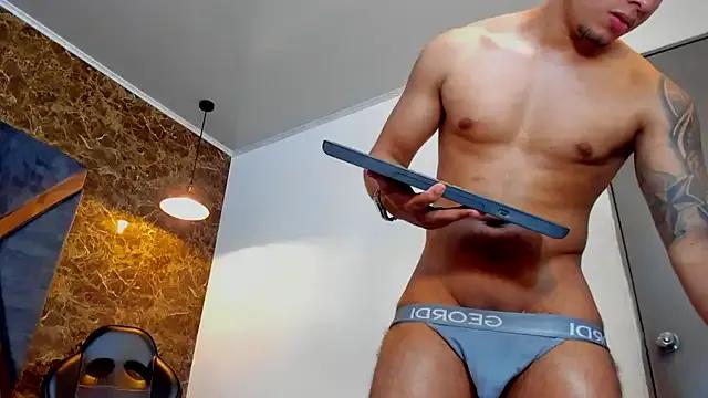 Freechat marco_garciia_ on StripChat