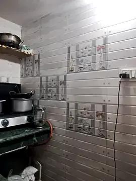 Freechat meenu_bhabhi547 on StripChat