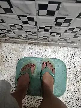 Freechat meenu_bhabhi547 on StripChat