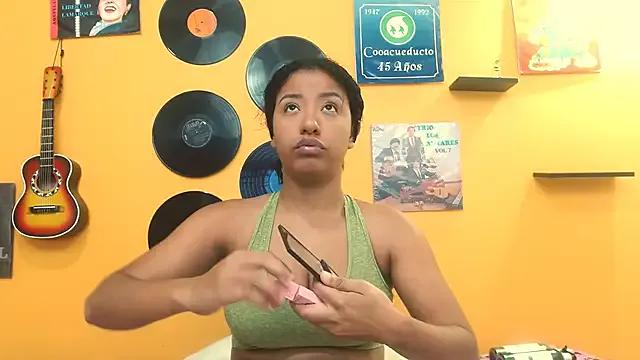 Freechat meisevil77 on StripChat