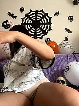 Freechat MiaCollinssx on StripChat