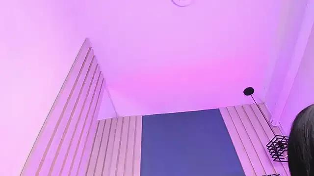 miel_gomez on StripChat