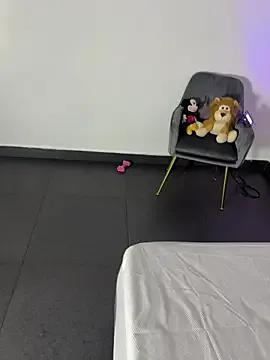 Freechat milaivanova on StripChat