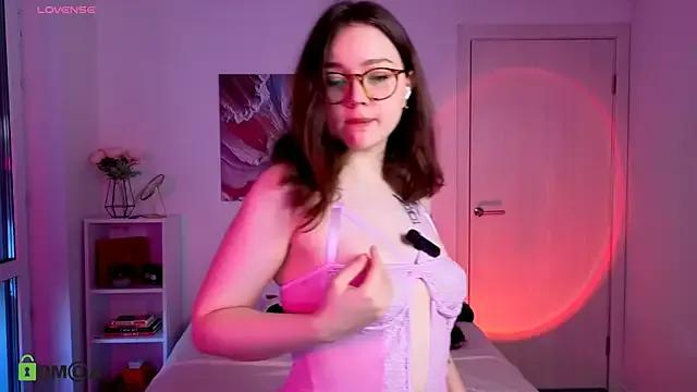 Freechat MilenaSaint on StripChat