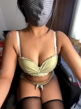 Freechat miss_lina on StripChat