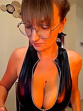 Freechat MissMialicious on StripChat