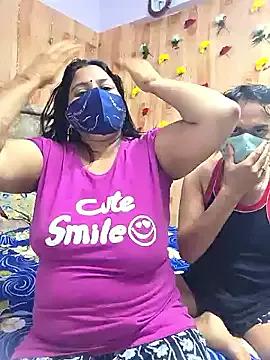 MOM-SUN-COUPLE on StripChat 