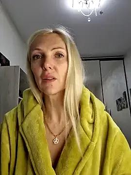 StripChat Monna is Freechat Monna — Warm Me ap Make Me BigSquirtFontan