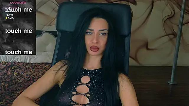 NaomiScarlet — Freechat on StripChat