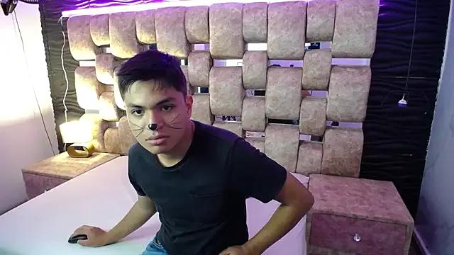 Freechat NatyyAlex on StripChat