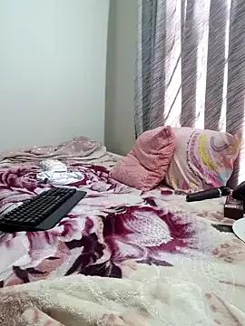 Freechat NaughtyHornyBitch_ on StripChat