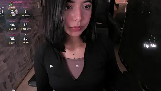 NicolRoss_ on StripChat