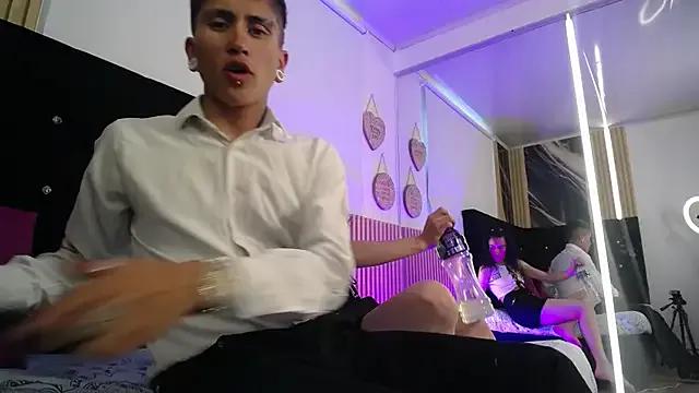 Group oblivionlove on StripChat