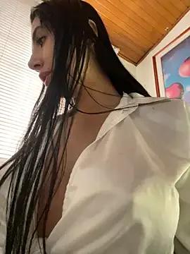 Freechat oh_nina on StripChat