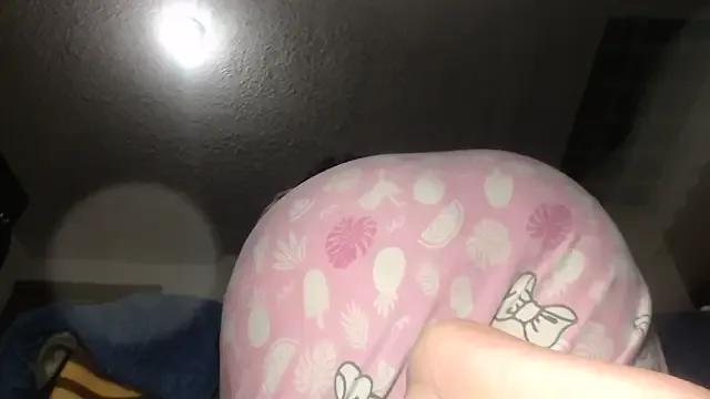 Freechat prettyangelsquirt on StripChat