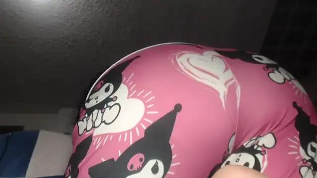 Freechat prettyangelsquirt on StripChat