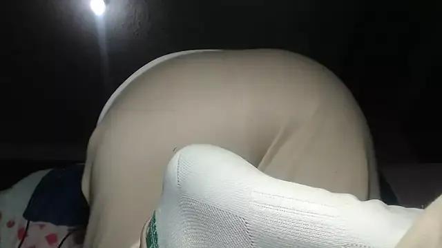 Freechat prettyangelsquirt on StripChat