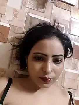 Freechat QUEEN-ADITI on StripChat