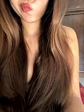 Freechat Queen_Shanuu on StripChat