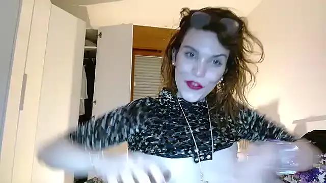 Freechat Regina_5 on StripChat