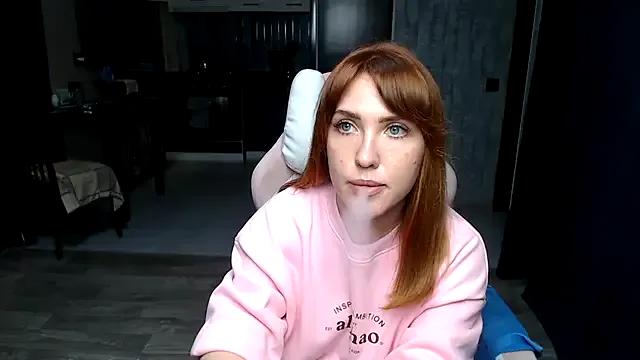 Freechat Reginasmilee on StripChat