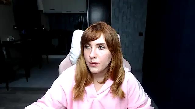 Freechat Reginasmilee on StripChat