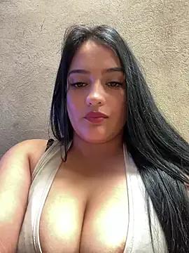 Freechat Sahanaprincessll on StripChat