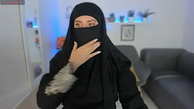 salma_arabicc on StripChat