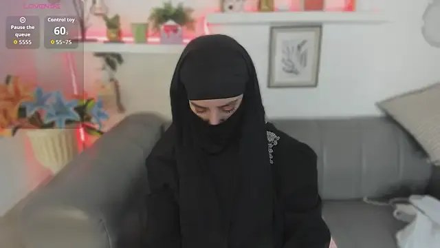 salma_arabicc on StripChat