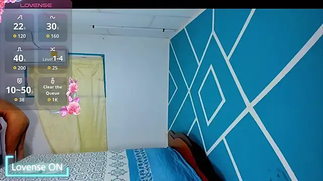 sasha_fox00 on StripChat