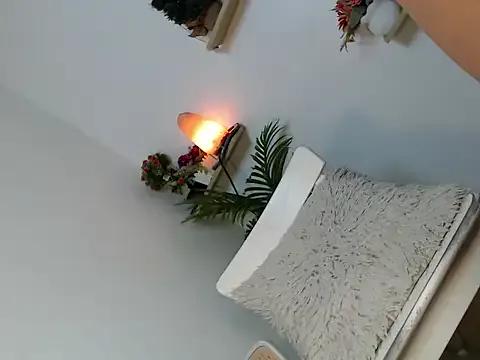 Freechat scarlett_brownx69 on StripChat