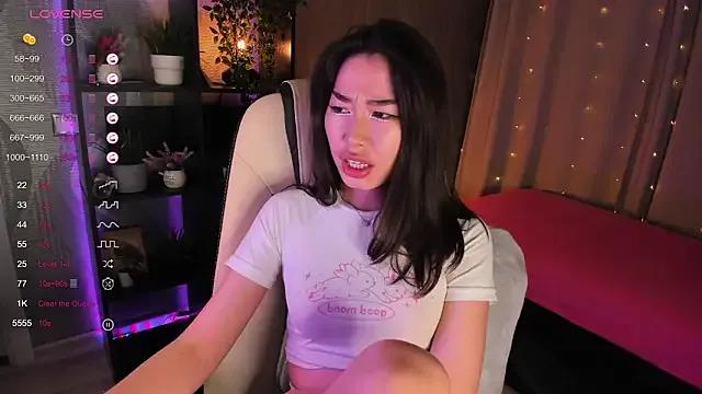 Freechat sensualily on StripChat