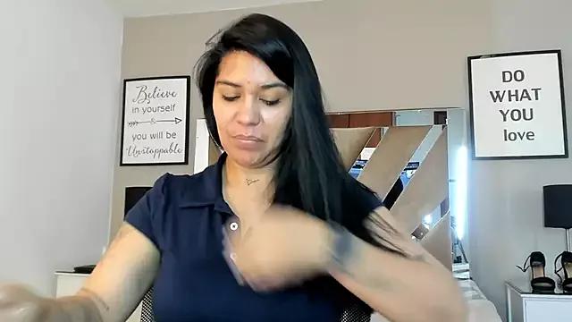 Private sharlott18 on StripChat