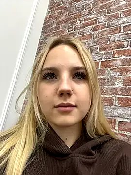 Freechat Sky_Cutie on StripChat