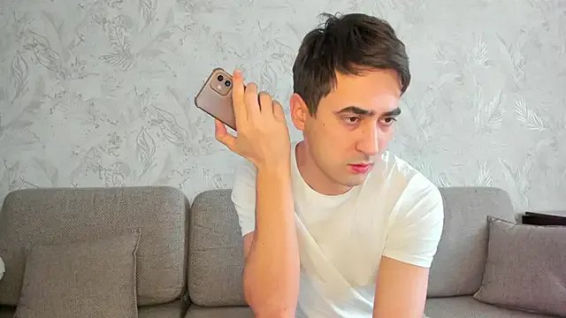 Freechat sophywhisper on StripChat