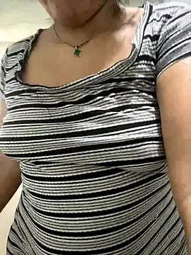 Freechat steisy325 on StripChat