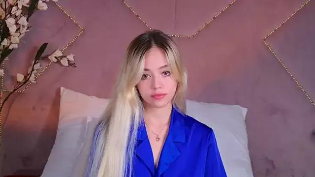 Avatar of STELLA_RICH