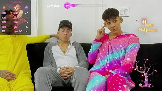 Freechat StrawwBoys on StripChat