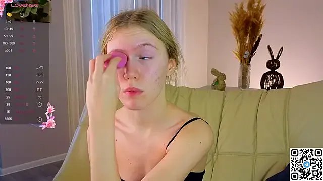 Freechat Succubelle on StripChat