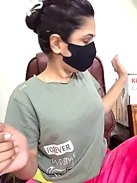 Freechat Suvosri on StripChat