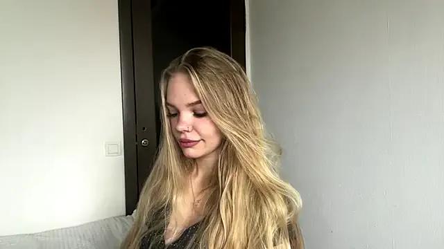 SweetAmelia69 on StripChat