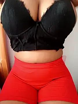 Sweetbxxx24 on StripChat 