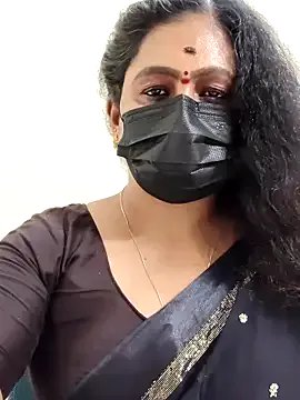 Sweetie_swetha37 on StripChat