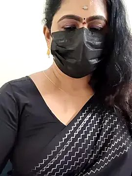 Sweetie_swetha37 on StripChat