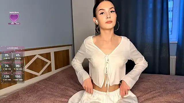 Freechat TariDehay on StripChat