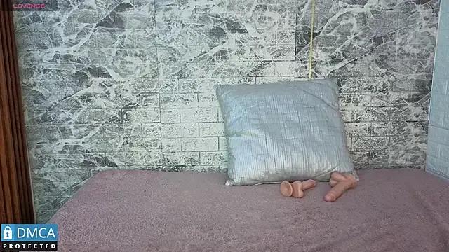 Freechat taylorexotic on StripChat