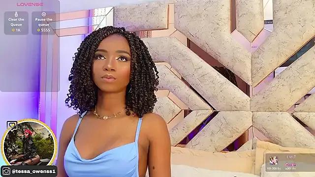 StripChat Tessa_Owenss is Private Tessa_Owenss — Ride a pillow