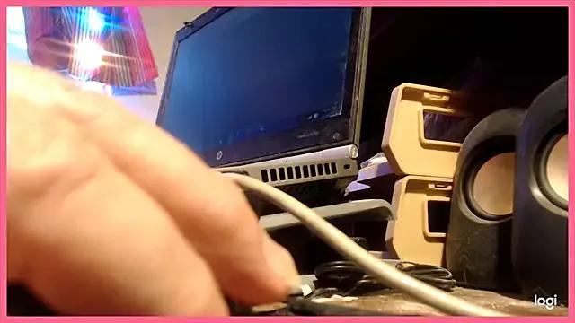 Freechat tgirljillforbbc on StripChat